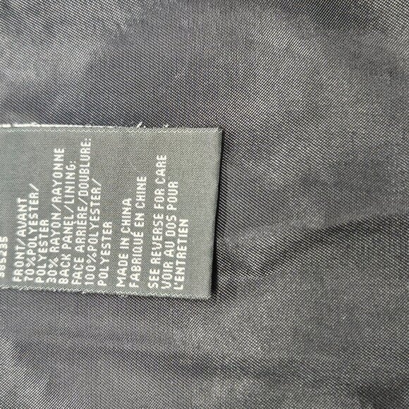 Boys Kenneth Cole Reaction 3 piece suit - Picture 5 of 10